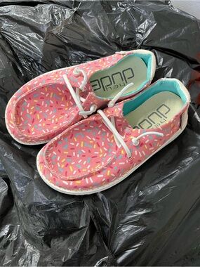 Pink Sprinkle Slip-On Kids Sneakers with Turquoise Lining hey dudes girls